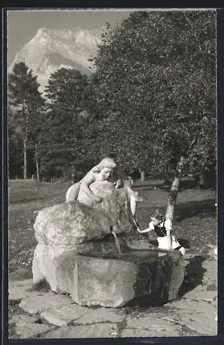 AK Maienfeld, Partie am Heidi-Brunnen