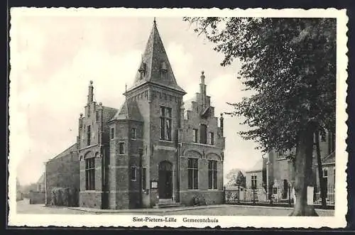 AK Sint-Pieters-Lille, Gemeentehuis