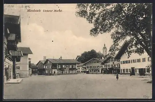 AK Miesbach, Unterer Markt mit Gebäuden und Kirchturm