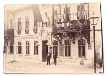 16 Fotografien unbekannter Fotograf, Ansicht Wien, Kaiser Huldigungs-Festzug 1908 zum 60 jährigen Regierungsjubiläum