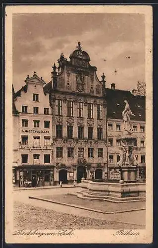 AK Landsberg am Lech, Rathaus mit Brunnen