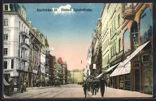 AK Saarbrücken, Mittlere Bahnhofstrasse mit Geschäften