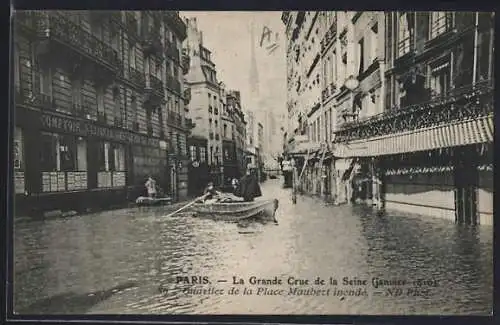 AK Paris, La Grande Crue de la Seine 1910, Quai et Place Maubert inondés