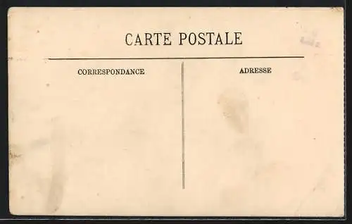 AK Paris, Inondations de janvier 1910, Boulevard Diderot avec barque et lampadaire