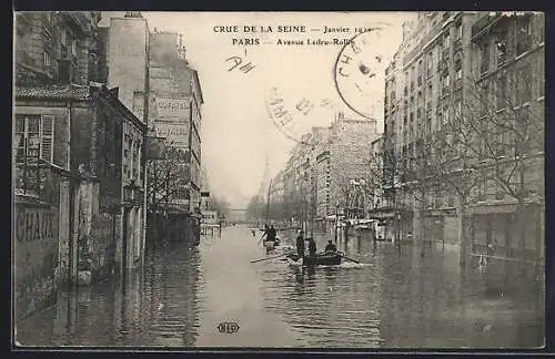 AK Paris, Crue de la Seine 1910, Avenue Ledru-Rollin inondée avec barques