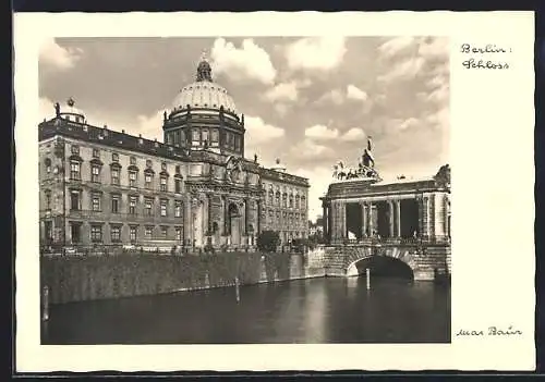 Foto-AK Max Baur: Berlin, Schloss mit Brandenburger Tor