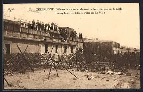 AK Zeebrugge, Défenses betonnés et chevaux de frise ennemies sur le Môle