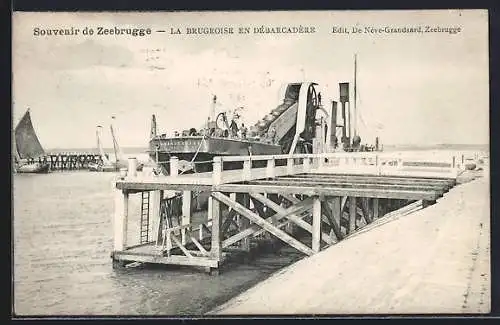 AK Zeebrugge, La Brugeoise en Débarcadère