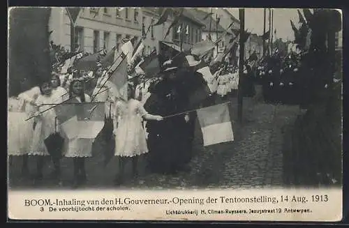 AK Boom, Inhaling van den H. Governeur, Opening der Tentoonstelling 1913, De voorbijtocht der scholen