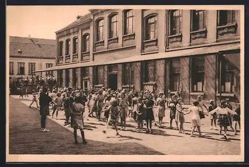 AK Schaerbeek, Ecole Communale No 10, Grande Rue au Bois, 57, La recreation