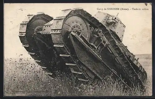 AK Sissonne /Aisne, Tank en action