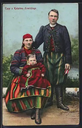 AK Polnische Familie in Trachten