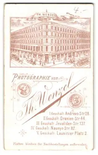 Fotografie Th. Wenzel, Berlin, Andreas-Str. 28, Eckhaus des Atelier mit Pferdebahn