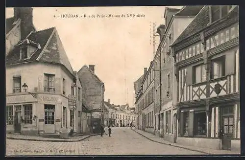 AK Houdan, Rue de Paris, Maison du XVIe siècle