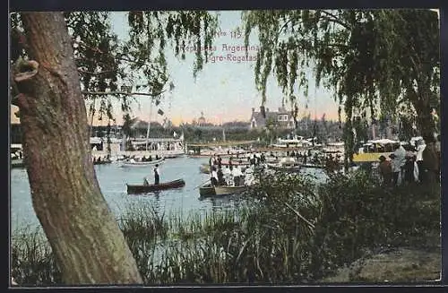 AK Tigre, Regatas, Boote im Wasser