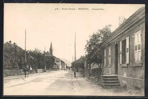 AK Moosch, Grande-Rue, Strassenpartie im Sonnenschein