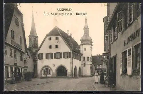 AK Benfeld, Alte Schlossgasse mit Rathaus