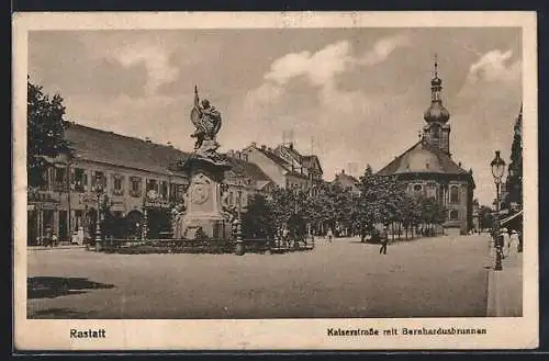 AK Rastatt, Kaiserstrasse mit Gasthaus zum Löwen und Bernhardusbrunnen