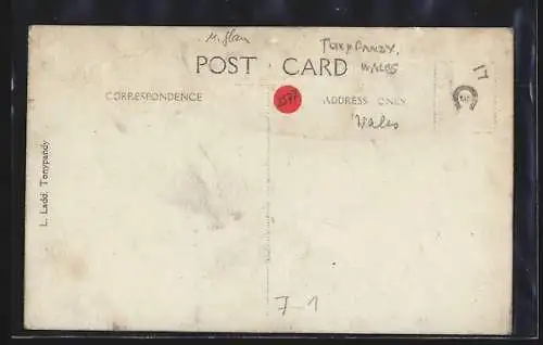 AK Modell-Eisenbahn vor einem Modell-Bergwerk