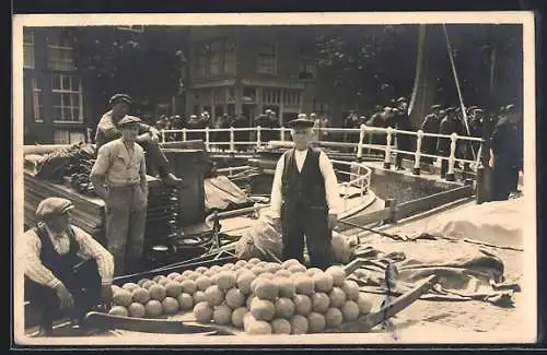 Foto-AK Händler an einem Kanal