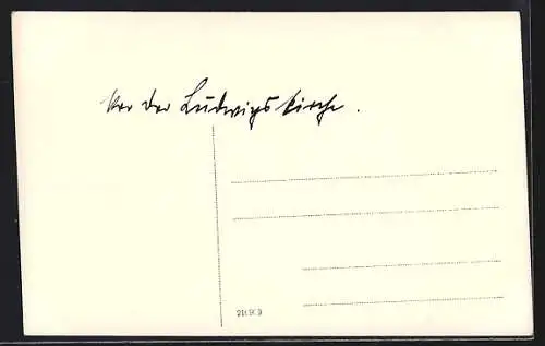 AK München, Beisetzung des bayr. Königspaars 1921, Särge vor der Kirche