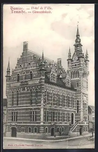 AK Tamise, Hôtel de Ville