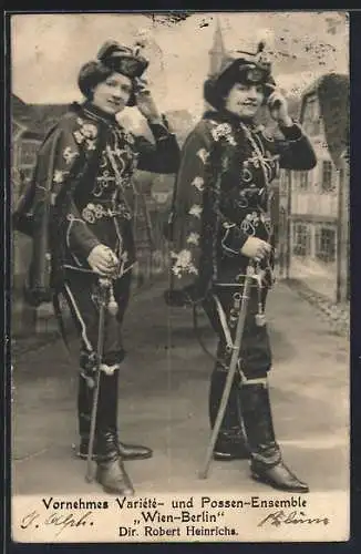 AK Vornehmes Variete- und Possen-Ensemble Wien-Berlin, Husaren-Uniformen