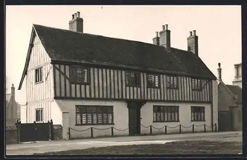 AK Ely, Cromwell House