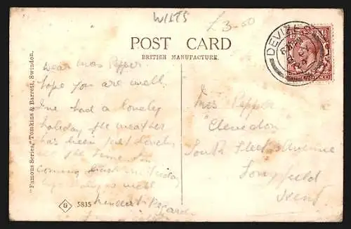 AK Potterne, Strassenansicht mit Fachwerkhäusern