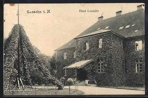 AK Lensahn i. H., Haus Lensahn mit Gartenanlagen