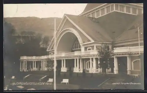 AK Bergen, Bergensutstillingen 1910, Partie am Ausstellungsgebäude