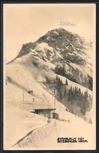 AK Stanglalm /Tirol, Ortsansicht im Winter mit Kitzbüheler Horn