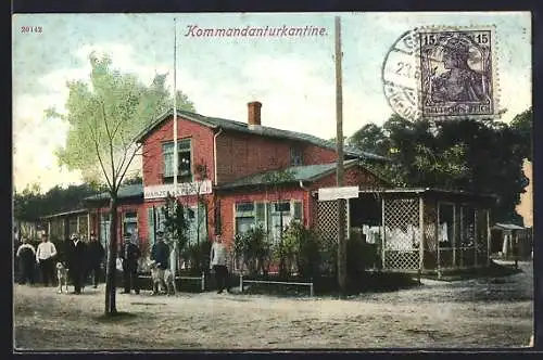 AK Darmstadt, Truppenübungsplatz, Soldaten vor der Kommandanturkantine
