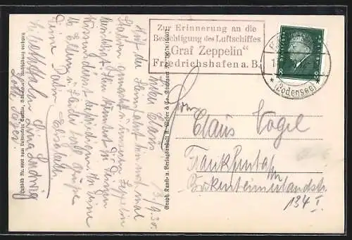 AK Friedrichshafen /Bodensee, Zeppelin im Flug über die Ortschaft