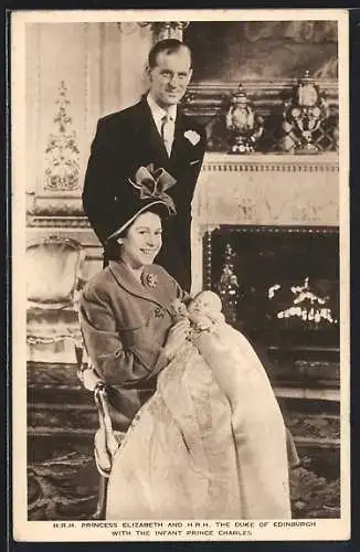 AK Princess Elizabeth von England & the Duke of Edinburgh with the infant Prince Charles von England