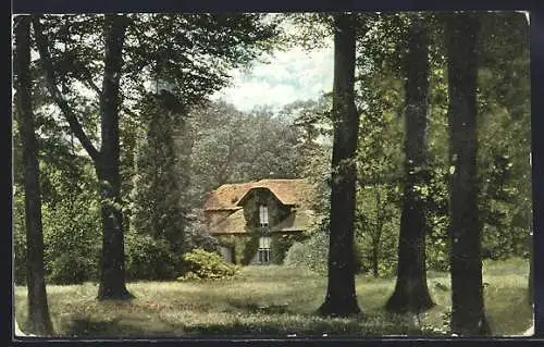 AK Richmond, Queen Cottage, Kew Gardens