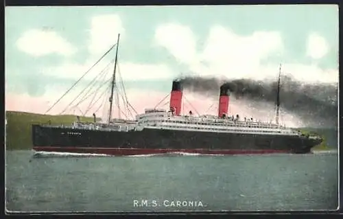 AK Passagierschiff RMS Caronia in voller Fahrt vor der Küste