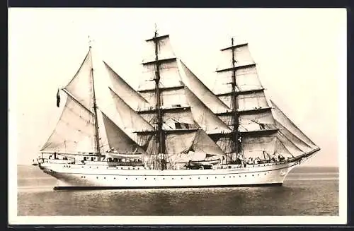 AK Segelschulschiff Gorch Fock unter vollen Segeln