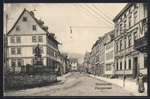 AK Bleicherode, Hauptstrasse mit Denkmal