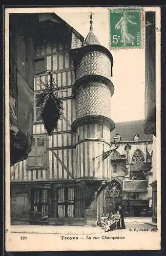 AK Troyes, la Rue Champeaux, Kinder