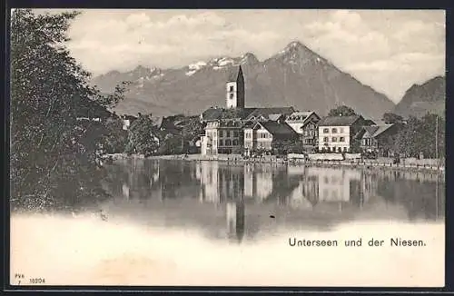 AK Unterseen, Ortspanorama mit Niesen, vom Wasser gesehen