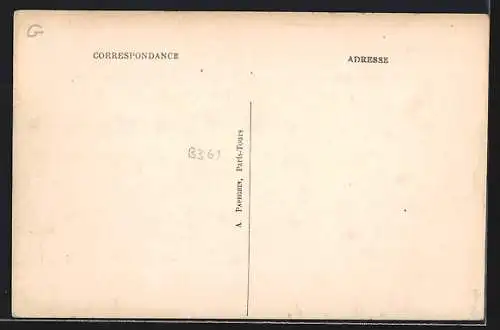 AK Saint-Symphorien, Rue des Bordiers avec passants en tenue d`époque