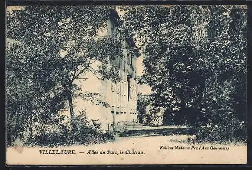 AK Villelaure, Allée du Parc, le Château