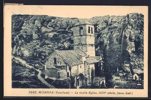 AK Mornas, La vieille Église du XIIIe siècle entourée de falaises majestueuses