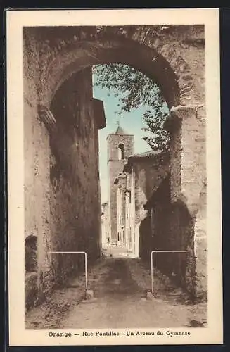 AK Orange, Rue Pontillac, Un Arceau du Gymnase