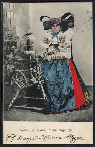 AK Dame in Volkstracht aus Schaumburg-Lippe am Spinnrad