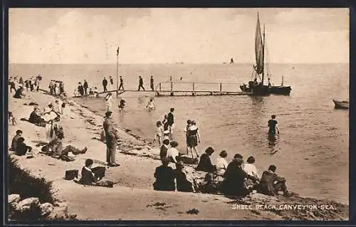 AK Canvey-on-Sea, Shell Beach