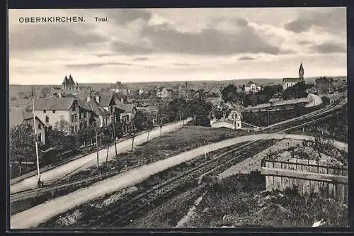 AK Obernkirchen, Ortsansicht mit Bahngleisen und Kirche