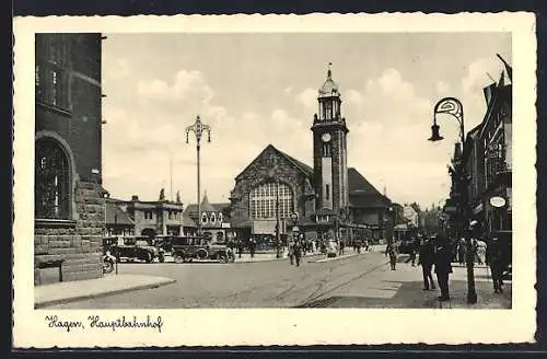 AK Hagen / Westfalen, Strassenpartie mit Blick zum Hauptbahnhof