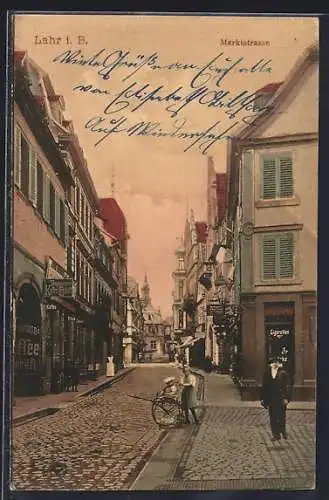 AK Lahr i. B., Marktstrasse mit Geschäften und Passanten